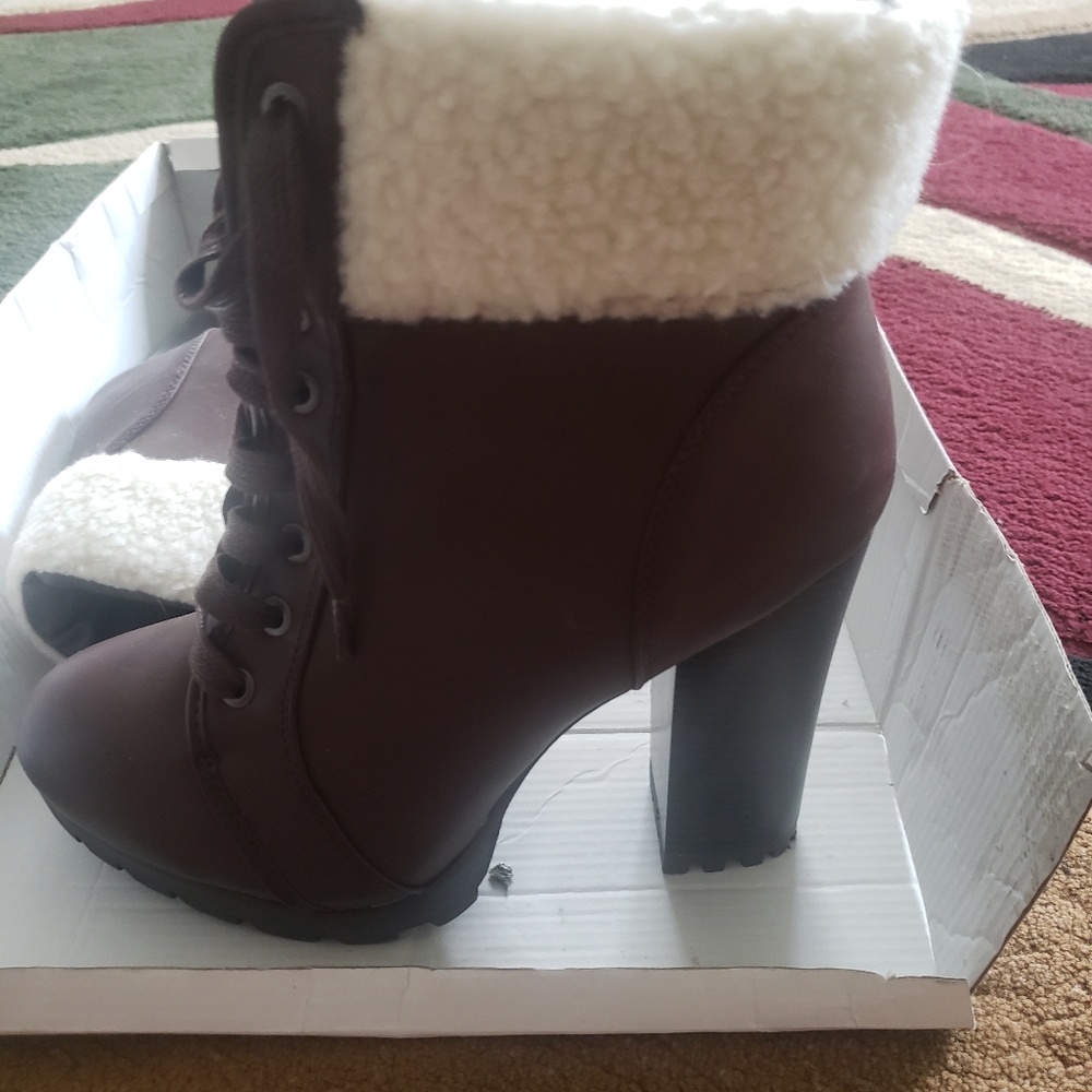 Ladies Boots